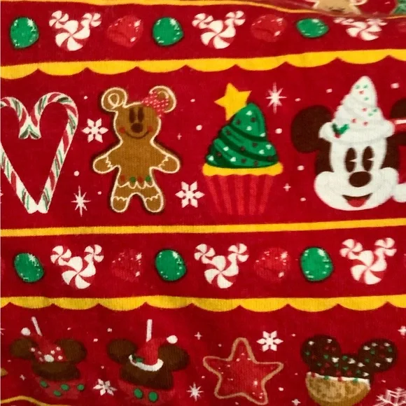 Disney Parks Holiday Treats Spirit Jersey - Picture 15 of 16